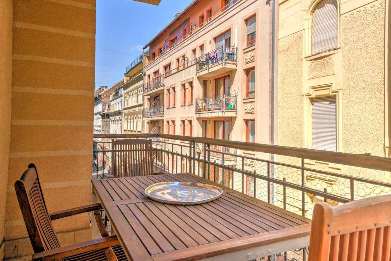 Central Downtown Apartments بودابست المظهر الخارجي الصورة
