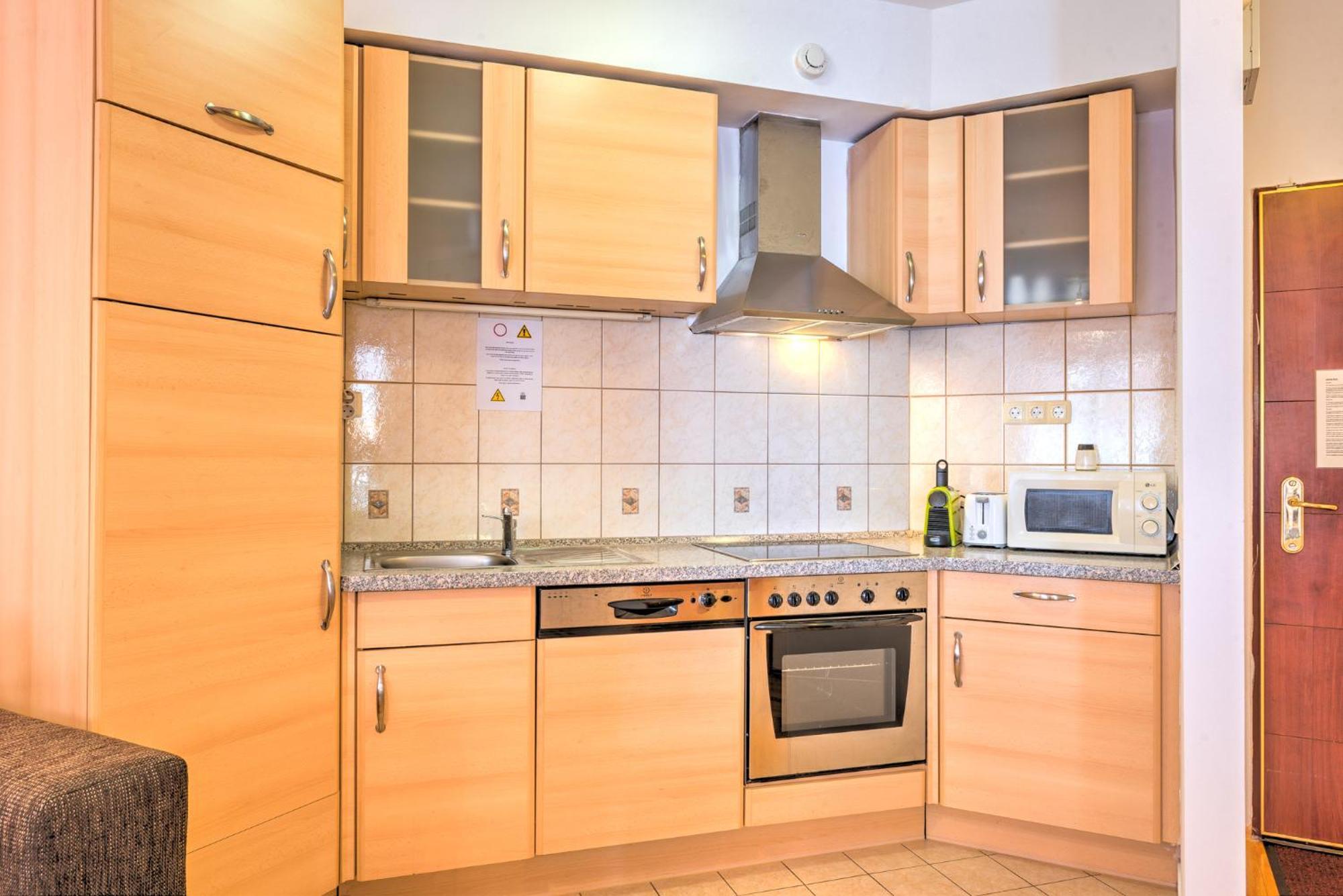 Central Downtown Apartments بودابست المظهر الخارجي الصورة