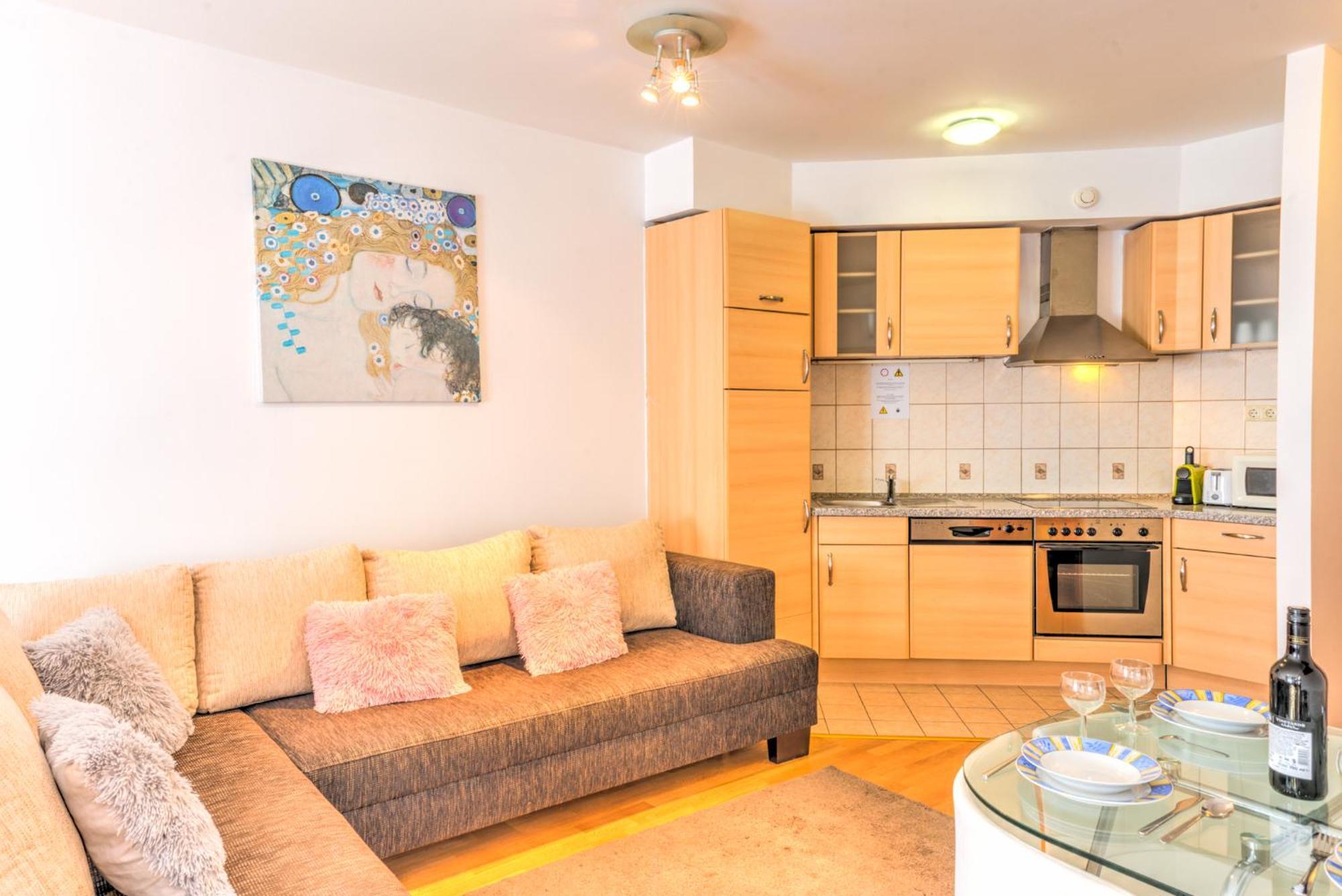Central Downtown Apartments بودابست المظهر الخارجي الصورة