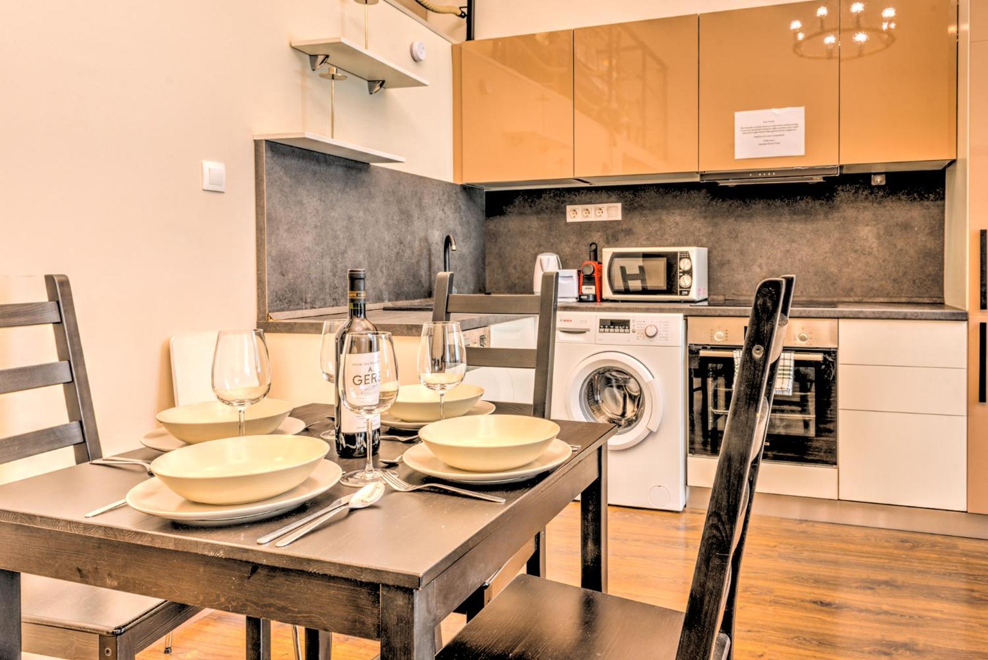 Central Downtown Apartments بودابست المظهر الخارجي الصورة